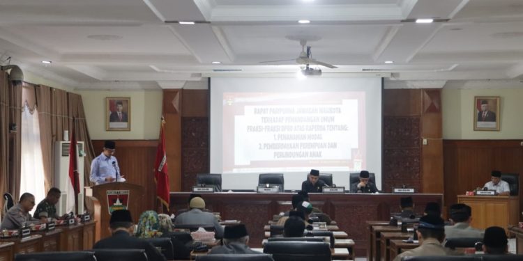 Jawaban Walikota Terkait Ranperda tentang Penanaman Modal dan Pemberdayaan Perempuan dan Anak
