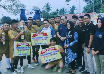Pj Wako Jasman Lakukan Penyerahan Hadiah Sekaligus Penutupan Turnamen Poldam CUP Kota Payakumbuh