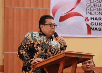Pj Wako Jasman Buka Seminar Nasional Dan Penandatanganan MoU PGRI Dengan Kapolres Payakumbuh