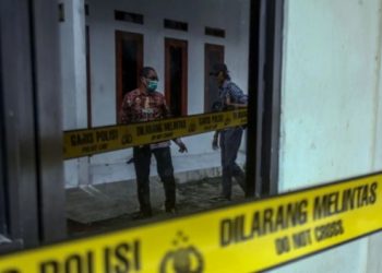 Kecelakaan Bus Terguling di Jalan Depan Asrama Haji Tabing, Kecamatan Koto Tangah, Kota Padang.
