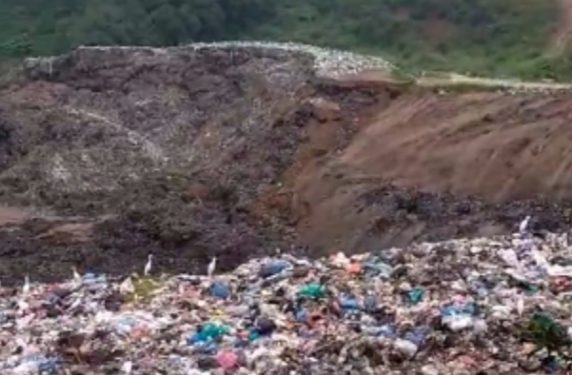 Longsor Merusak Akses Jalan di Kabupaten Agam
