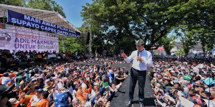 Anies Baswedan Gelar Kampanye di Padang, Optimistis Gagasan Perubahan Mendapat Dukungan Kuat di Padang