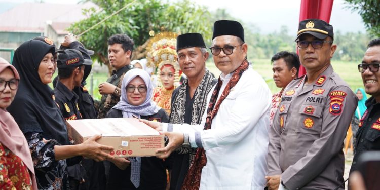 Bupati Solok Sediakan Tempat Menginap Tamu Rumah Pintar dan KIPS di Bukit Cambai