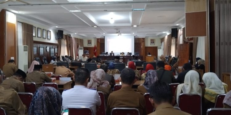 Interupsi Saat Rapat Paripurna, Rahmi Brisma Pertanyakan Penyaluran Bansos