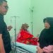 Bupati Solok, Epyardi Asda Kunjungi Korban Dugaan Pemerkosaan Yang Sedang Dirawat.