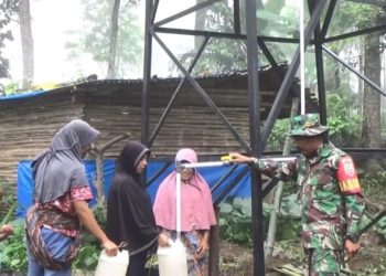 TNI Berperan Aktif dalam Membuat Sumur Bor di Tanah Datar, Limapuluh Kota, dan Mentawai untuk Dapatkan Air Bersih