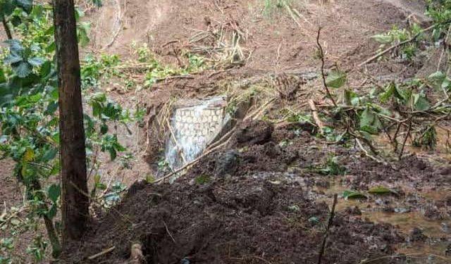 Warga di Laporkan Tertimbun Longsor di Solok Selatan, Tim SAR Gabungan Lakukan Pencarian