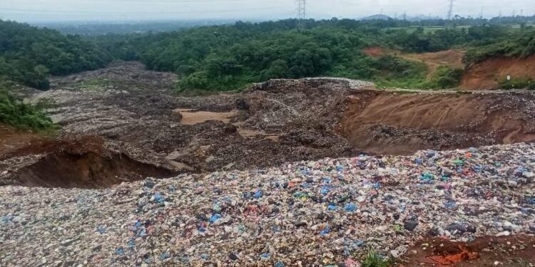 Kontroversi Mesum PNS : Belum Bayar Denda, Warga Ancam Geruduk Kantor Dinas Kesehatan