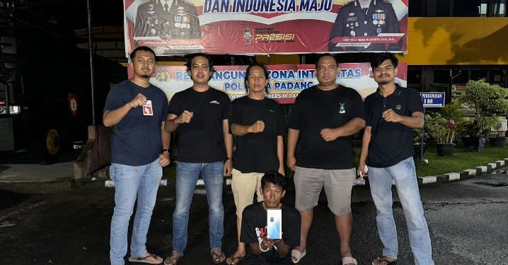 Polisi Berhasil Tangkap Pelaku Pencurian Handphone dan Ungkap Jaringan Narkoba di Padang