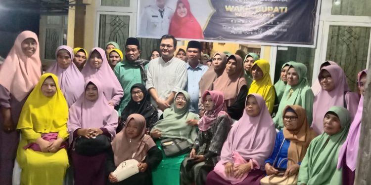 Bukber dirumah Dinas Wabup, Warga Koto Baru Simalanggang didampingi Wali Nagari dan Ajisman Dt.Majo Kayo