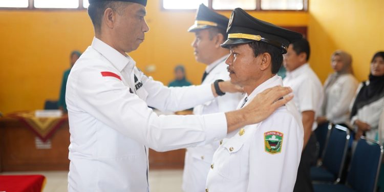 Sertijab Camat Gunung Talang Berlangsung Khidmat