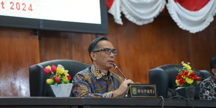 Bupati Solok Sampaikan Nota Pengantar Tentang LKPJ Tahun 2023 ke DPRD