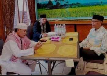 Wawako Bukittinggi, Marfendi, Berbagi Pengalaman Politik di Acara Buka Bersama Keluarga IKTR