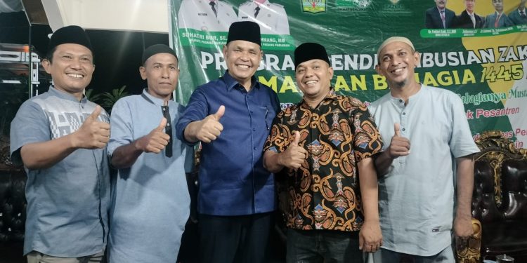Bertemu Bupati Padang Pariaman, Bupati Epyardi Asda Disambut Tokoh Masyarakat, Ini yang Dibahas