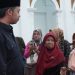 Walikota Kembali Serahkan Bantuan Tambahan PKH dan Sembako Triwulan ll di Bukittinggi
