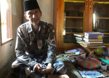 Pemuda Kontroversial: Salat Ied Diatas Motor, Viral di Media Sosial, Begini Hukum nya