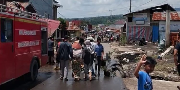 Evakuasi dan Bantuan Tim Terus Berlanjut di Canduang dan Sungai Pua Pasca Banjir Bandang