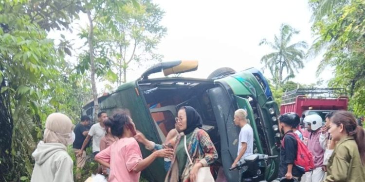 Sopir Bus ALS Hilang, Penyebab Kecelakaan Masih Misterius: Kecelakaan Malalak Jalur Bukittinggi – Padang