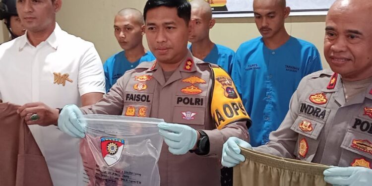 Sopir Truk CPO yang Melarikan Diri Setelah Menabrak Sepeda Motor di Padang Akhirnya Menyerahkan Diri