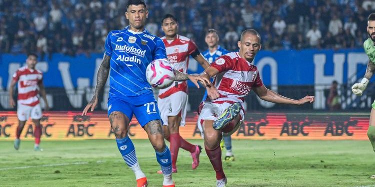 Persib Kalahkan Madura United dengan Skor 3-0 di Leg Pertama Final Championship Series Liga 1