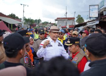 Peduli Bencana Agam, Bupati Solok Pimpin Aksi Sosial Kirimkan Bantuan