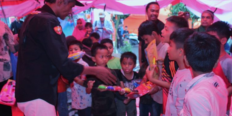 Kemensos dan Bukittinggi Press Club Adakan Trauma Healing untuk Anak Anak Korban Banjir Bandang di Agam