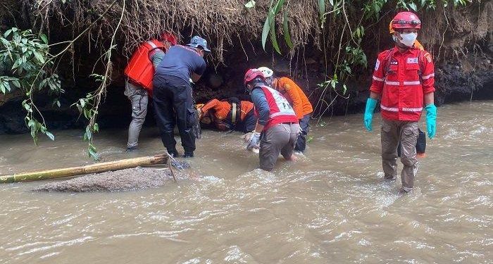Kecelakaan di Jalan Payakumbuh-Lintau: Pengendara Motor Tewas Terlindas Truk
