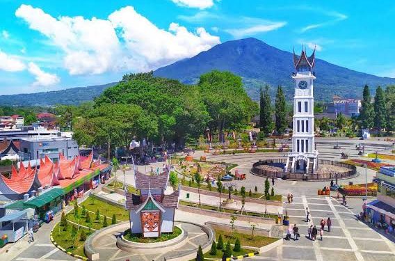 Kota Bukittinggi: Pusat Ekonomi dan Dinamika Politik di Sumatera Barat