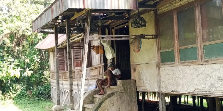 Nasib Miris Keluarga Petani: Rumah Bocor Ibu Radias Butuh Perhatian Pemerintah