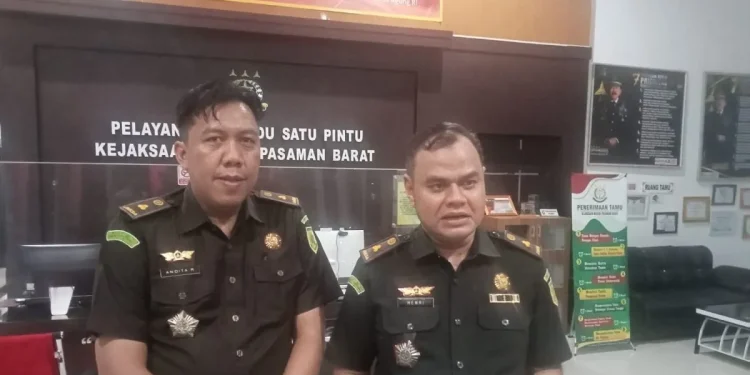 Dua Korban Kecelakaan Motor di Jalan Padang-Painan Alami Luka Serius