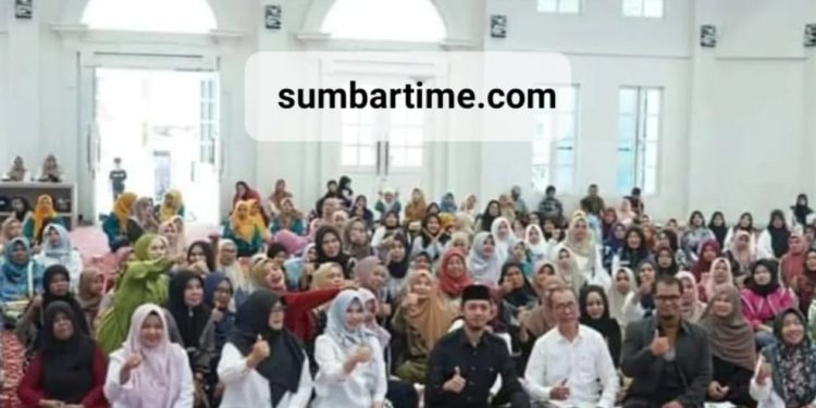 Pemko Bukittinggi Gelar Kuliah Umum Sesi Kelima dalam Program Sekolah Keluarga dan Pra Lansia Keluarga