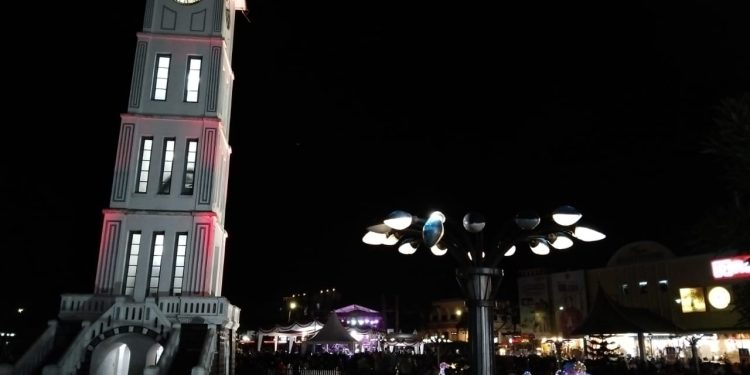 Masyarakat Sambut Antusias Peluncuran Tahapan Pilkada 2024 di Bukittinggi