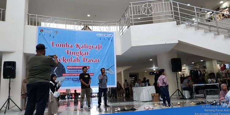 Lomba Kaligrafi SD se-Kota Bukittinggi, Dorong Pelestarian Seni dan Budaya Islam
