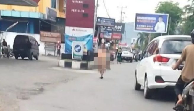 Wanita Diduga ODGJ Kembali Berulah di Payakumbuh Tampil Tanpa Busana