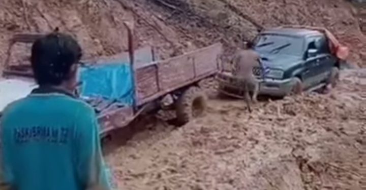 Harapan Masyarakat untuk Perbaikan Jalan di Daerah Terisolir Garabak Data, Kabupaten Solok