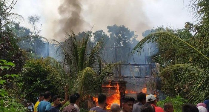 Bapaslon Ferizal Ridwan-Dedi Henidal Ajukan 16 Ribu Dukungan Baru ke KPU Limapuluh Kota