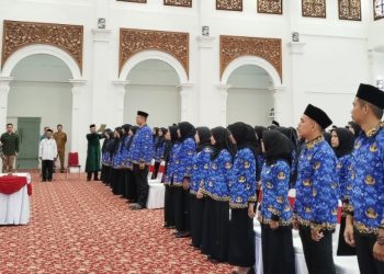 Wali Kota Bukittinggi Lantik dan Serahkan SK PPPK Guru dan Tenaga Kesehatan Formasi 2023