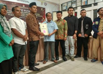 Bapaslon Ferizal Ridwan-Dedi Henidal Ajukan 16 Ribu Dukungan Baru ke KPU Limapuluh Kota