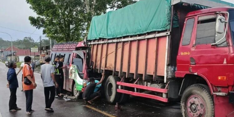 Satpol PP Padang Menindak 4 Anggota Terkait Prostitusi Online
