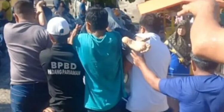 Kecelakaan Lalu Lintas di Padang-Painan, Libatkan Bus dan Minibus