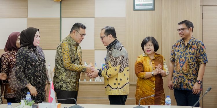 Gerak Cepat Bupati Solok Epyardi Asda, Temui Kemenperin, Carikan Solusi Hilirisasi Tomat