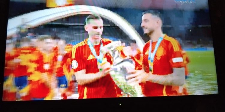 Spanyol Mengalahkan Inggris 2-1 untuk Raih Gelar Keempat di EURO 2024