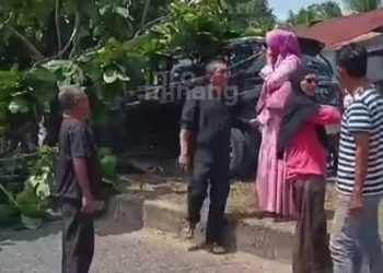Kebakaran Warung Ayam Geprek di Payakumbuh: Api Tampak Besar