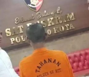 Kebakaran Warung Ayam Geprek di Payakumbuh: Api Tampak Besar