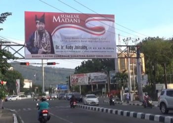 Munculnya Baliho Audy Joinaldy sebagai Penantang Bakal Calon Gubernur Sumatera Barat