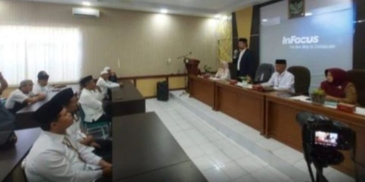 Penyambutan Jamaah Haji Kota Bukittinggi oleh Walikota
