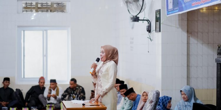 Hj. Emiko Hadiri Pembinaan Kampung Moderasi Beragama