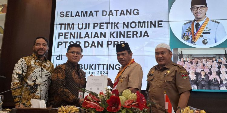 Bukittinggi Masuk 8 Besar Nasional dalam Penilaian Kinerja DPMPTSP dan PBB