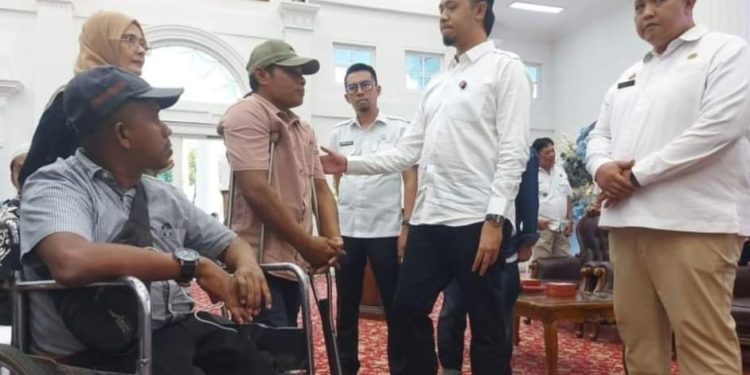 Bantuan Sembako untuk 280 Penyandang Disabilitas Bukittinggi Disalurkan