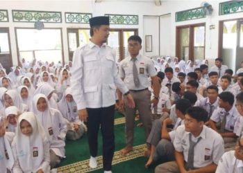 Walikota Bukittinggi Kunjungi SMAN 1 untuk Motivasi Pendidikan